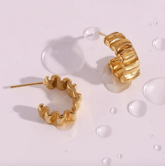 IN LIKE FINN LAUNCHES GOLDEN HOUR COLLECTION